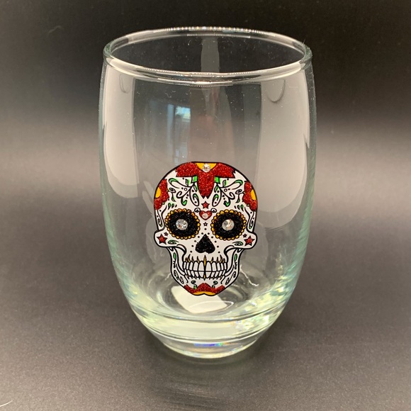 WHITE & RED SUGAR SKULL WITH SWAROVSKI CRYSTAL ACCENTS STEMLESS WINE GLASS NIB - Picture 9 of 11
